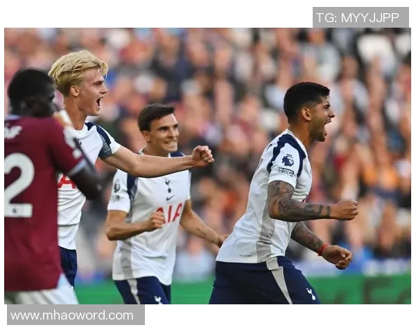 热刺官方宣布罗梅罗因两黄变红禁赛一场西蒙斯直接红牌遭禁赛三场